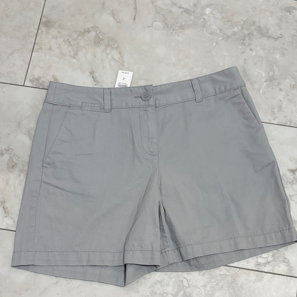 LOFT Light Gray shorts size 4 NWT